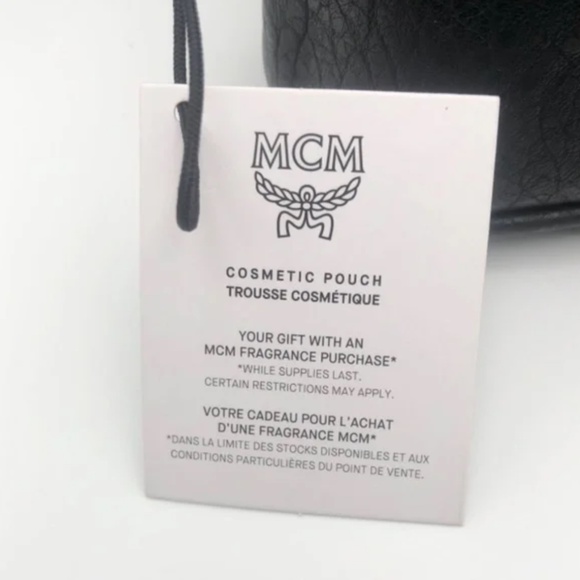 MCM Bag Dome Crossbody Pouch NEW WITH TAGS - Picture 4 of 6